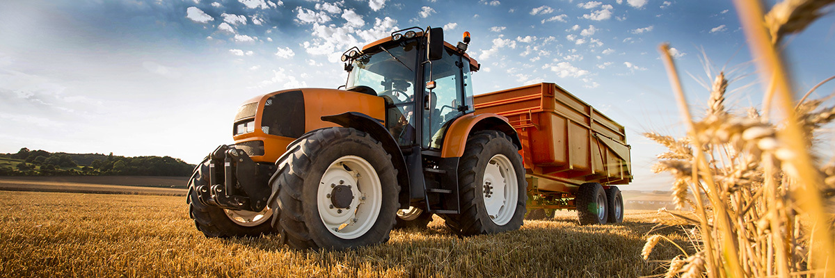 Tractor 1200x400